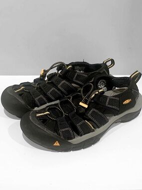 Keen Men's Newport H2 Black Sandals Water Shoes Size 8 EU 40.5 Unisex
